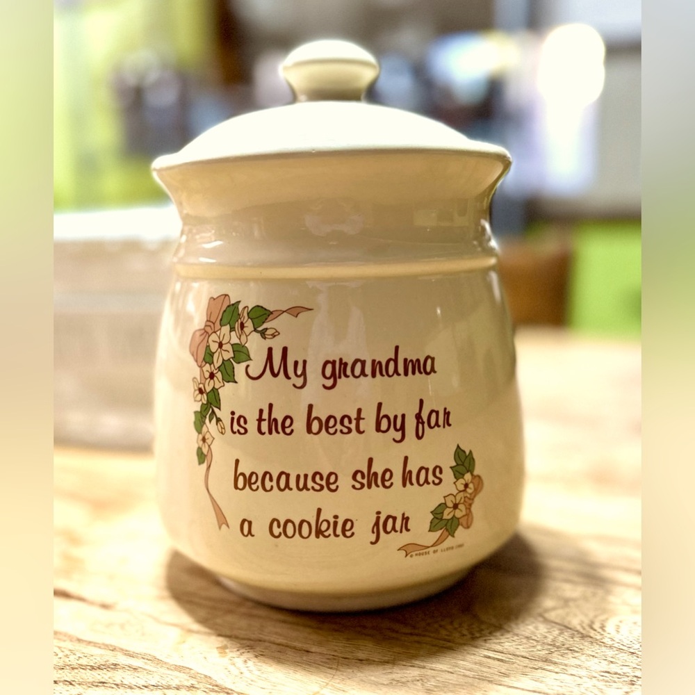 House of Lloyd 1989 Cookie Jar Cute vintage cookie jar